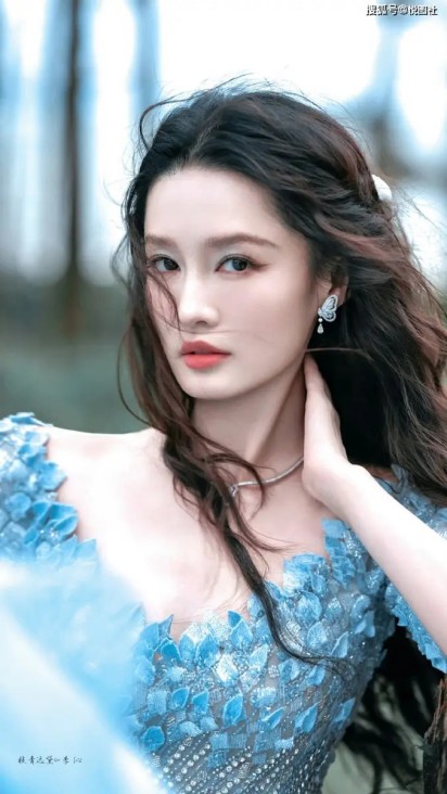 李亚鹏直播聊李嫣童年趣事，称“嫣儿像她妈不像我”