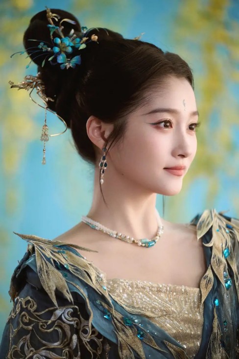 贺年歌撞上粤语谐音：娱乐边界与文化尊重的思考