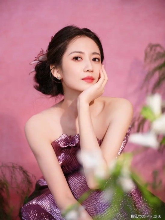 美国再挥关税大棒：点名电池、电网等行业，谁最受伤