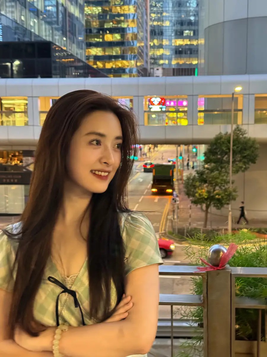 当前热映电影票房榜，《功夫女足》第五，《八仙！》破13亿排第三